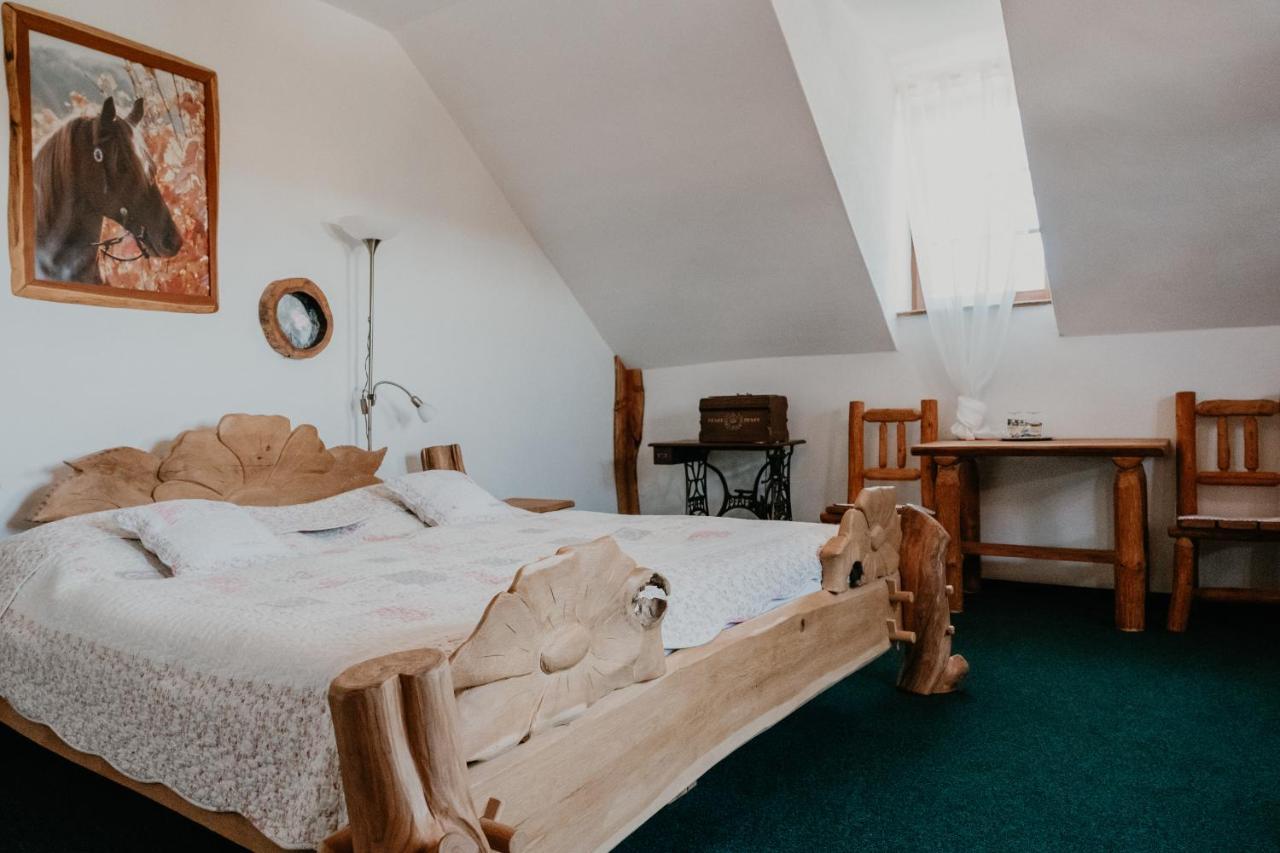 Osada Havranu Hotel Hnanice  Eksteriør billede